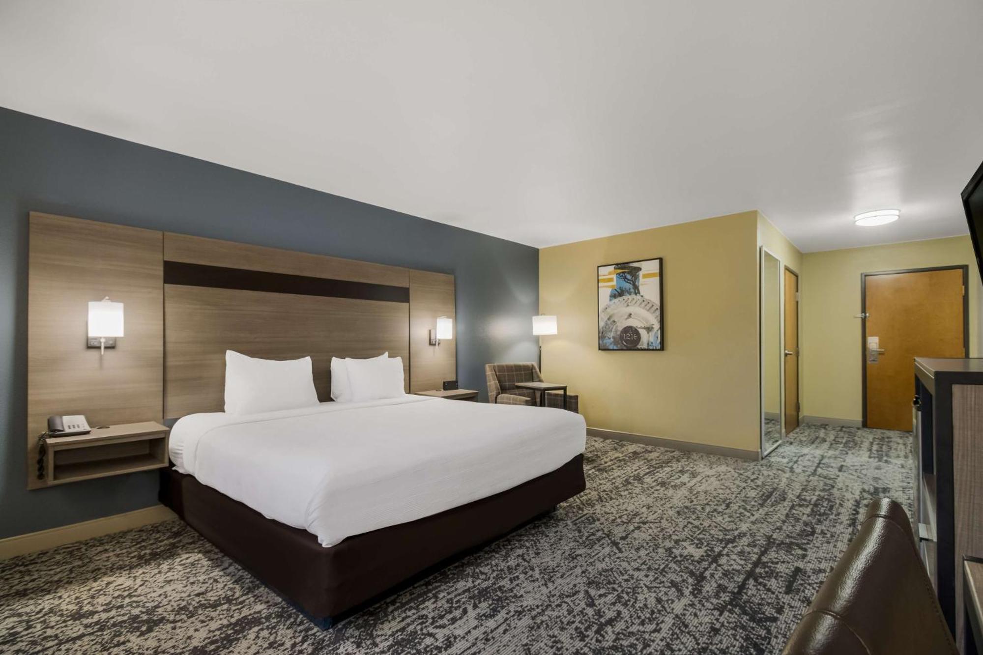Best Western Temple Inn & Suites Ngoại thất bức ảnh